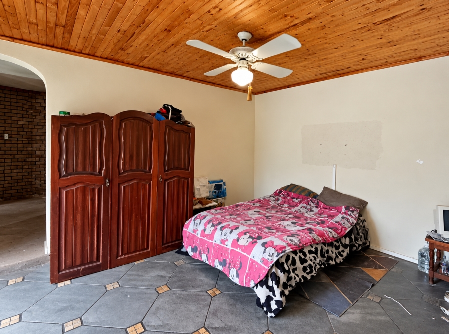4 Bedroom Property for Sale in Heilbron Free State